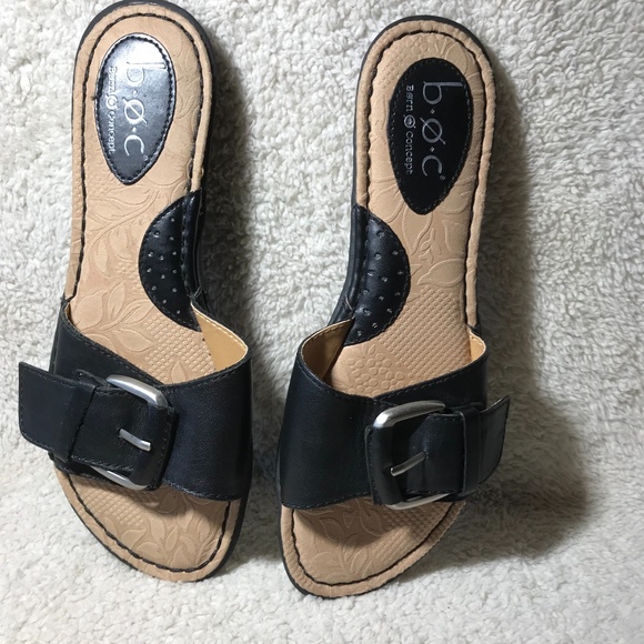 b.o.c. Black Leather Slide-on Sandals Size 7 - Picture 4 of 12